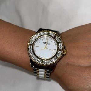 Versus Women’s Watch White Gold Silver